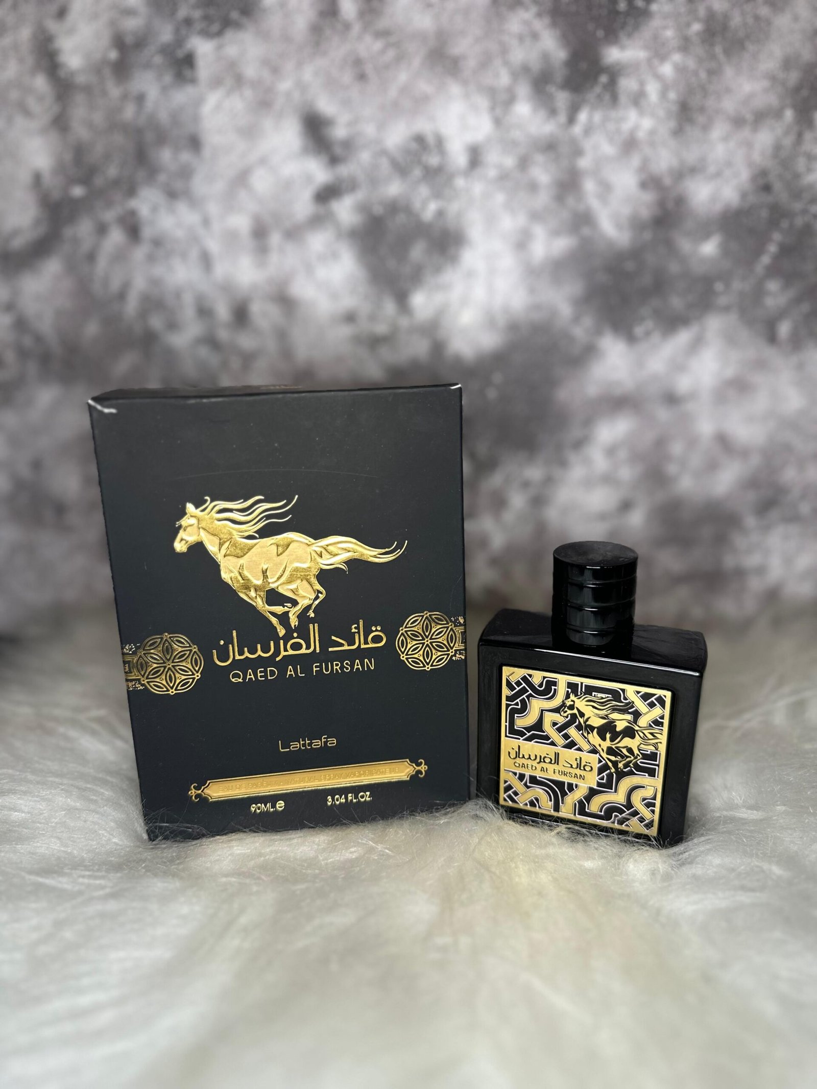Qaed Al Fursan Lattafa Perfumes Compartilhável – Eau de Parfum – 90ml