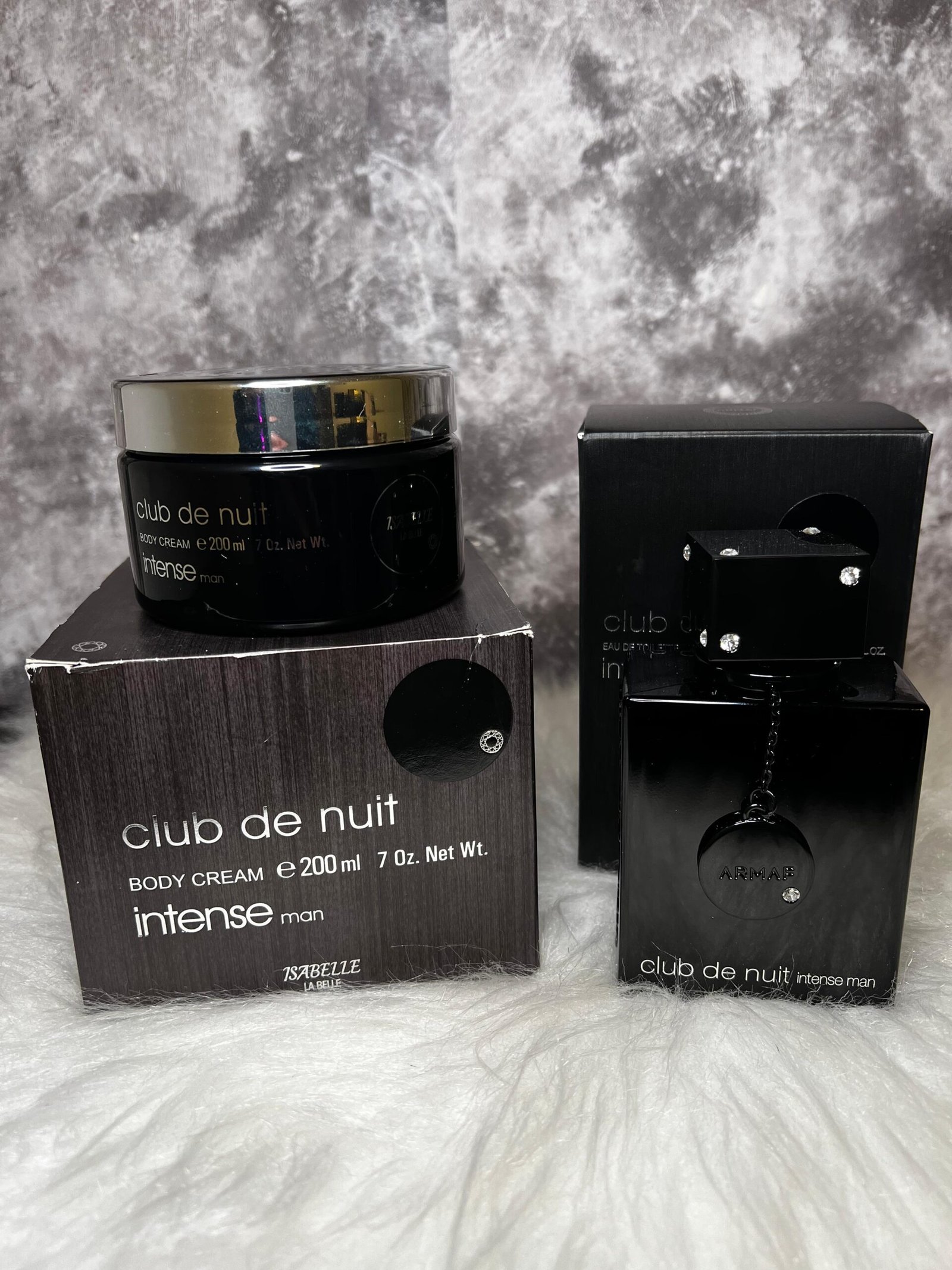KIT - Armaf Club de Nuit Intense Edition + Creme Hidratante Club De Nuit Intense Isabelle La Belle